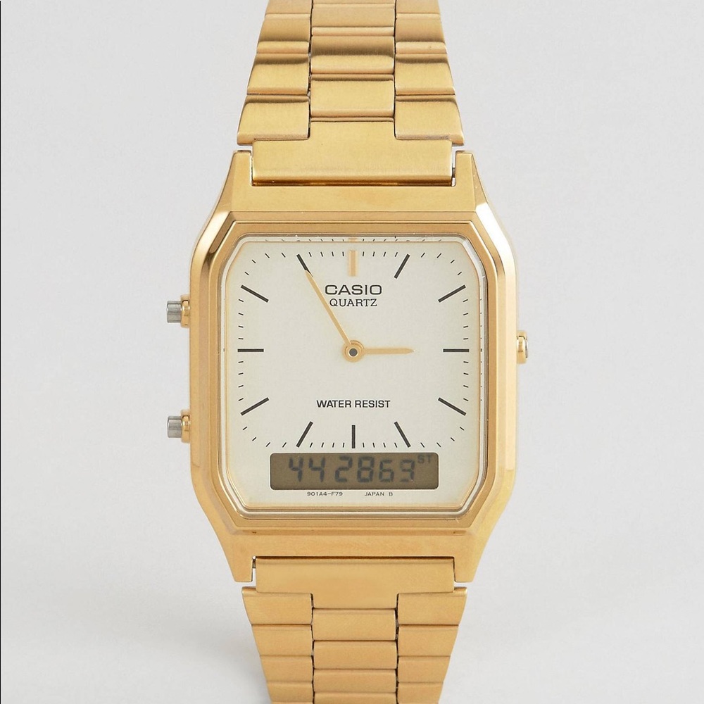 Casio AQ-230GA-9DMQYES digital bracelet watch
